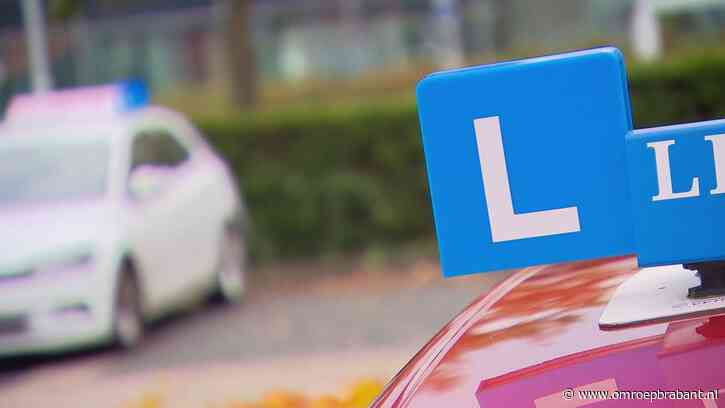 Leerling scheurt met lesauto 50 km/u te hard, 'les vrachtwagens inhalen'