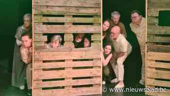 Nieuwe voorstelling Theater De Moedertaal gaat in première: “Met de grootste cast in lange tijd”