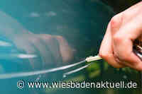 Unbekannte zerkratzt mehrere geparkte Autos in zwei Stadtteilen