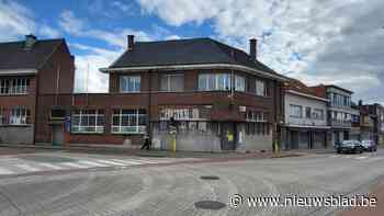 Vergunningsaanvraag aan “voormalig postgebouw” roept vragen op: gaat postkantoor in Hemiksem verhuizen?