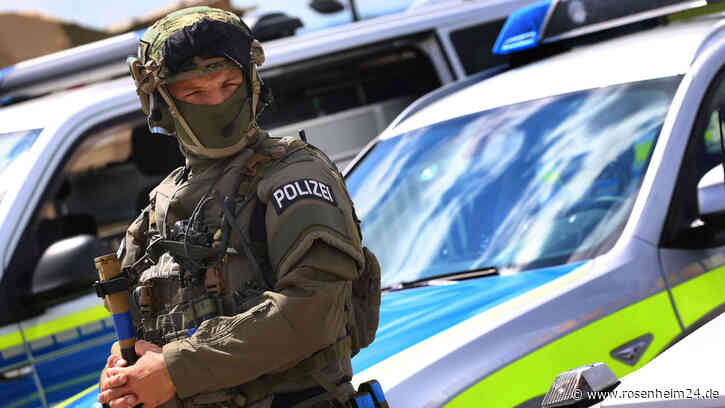 „Nachbar durch Lauf der Waffe angeschaut“ - Kuriose Details zum SEK-Einsatz in Schönau am Königssee