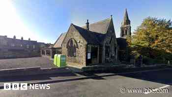 Arrests after worshippers' belongings stolen