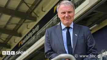 Hetherington to stand down as Leeds chief executive