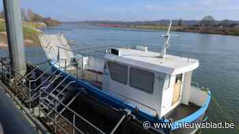 Voet- en fietsveerpont van Uikhoven is opnieuw gekeurd voor de vaart