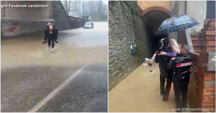 Allerta rossa a Firenze, donna intrappolata sotto un cavalcavia salvata dai carabinieri. Anziani evacuati in braccio dai militari – Video