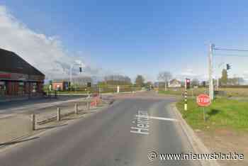 Fietser lichtgewond na aanrijding met auto