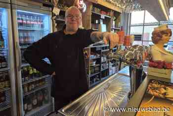 Cafébaas Rudy (53) biedt met nieuwe Foxy Cup podium aan jonge comedians