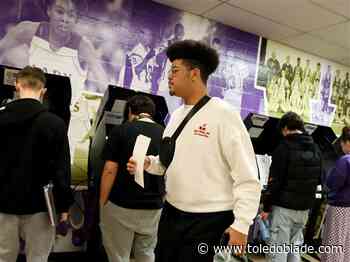 Waite students participate in mock elections with state official