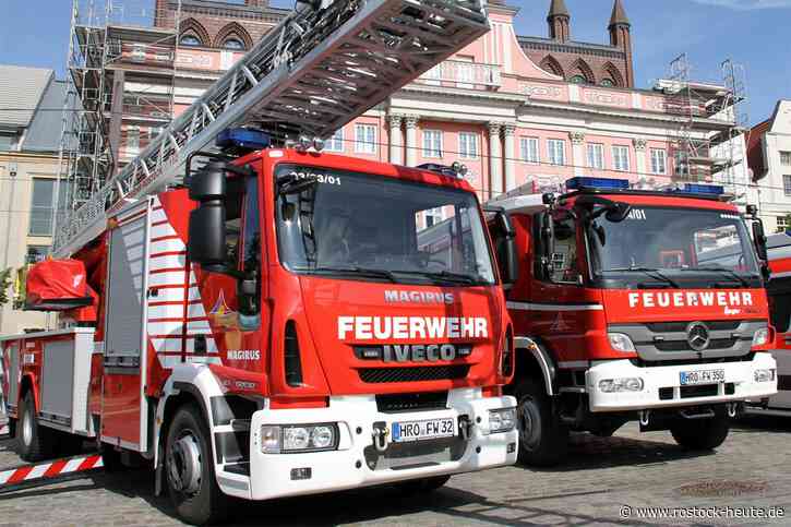 Mit 36.715 Einsätzen verzeichnete die Feuerwehr Rostock im vergangenen Jahr erneut eine steigende Einsatzbelastung. Heute stellte sie ihren Jahresbericht 2024 vor.