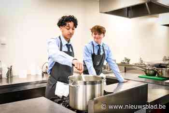 Steve Stevaert en tv-chef Peppe zaten er op de banken, nu bestaat Hotelschool Hasselt 55 jaar
