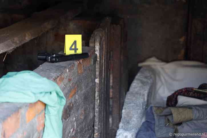 Burgemeester sluit woning aan de Boeierstraat in Purmerend na drugs- en wapenvondst