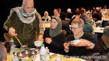 Open Iftar in de Warande: "Het geheim van onze vriendschap is respect hebben voor elkaar en niet proberen elkaar te beïnvloeden"