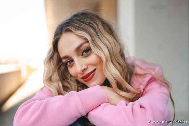 Camille klaar voor benefietconcert voor superfan Inez (5): “Mocht ik mezelf in vier kunnen splitsen, zou ik nog veel meer doen voor zieke kindjes”