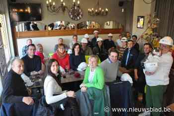 Kat Fientje klimt opnieuw in de kerktoren, baasje Martine trakteert redders