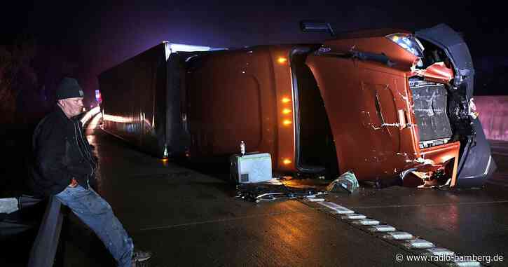 Starke Stürme und Tornados im Süden der USA