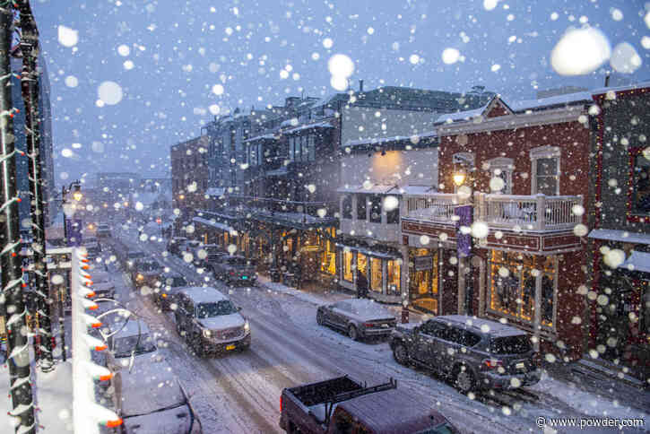 The 8 Best Ski Towns in the World According to POWDER Staff