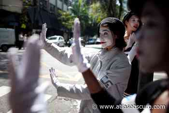 Send In The Clowns: This City Reduced Traffic-Related Deaths By Putting Mimes Amidst The Gridlock