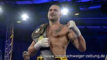 Ohne Kampf: Artur Reis ist seinen ersten Profi-Titel wieder los