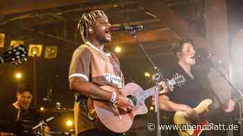 Bei Myles Smith springt der Funke in der Fabrik sofort über