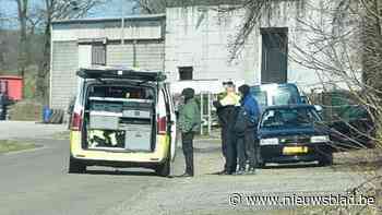 Politie jaagt Nederlandse urban explorers weg aan failliete meubelzaak Heylen in Peer