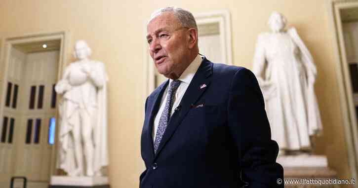 Dieci senatori dem votano con i repubblicani e fanno passare la legge che evita lo shutdown. Critiche al leader Schumer: “Resa a Trump”