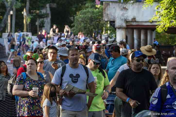 The line-swapping hack at Disney, Universal and Six Flags that all parents should know about