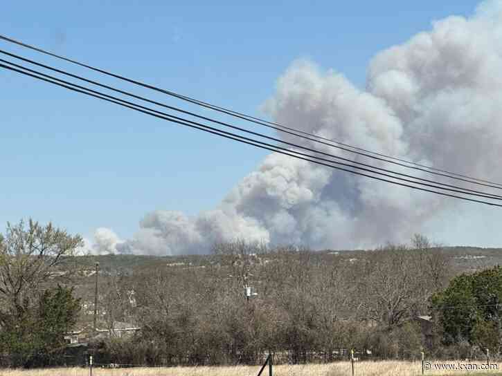 400-acre wildfire burning near Fredericksburg, 0% contained