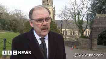 Tributes pour in for Lord Elis-Thomas