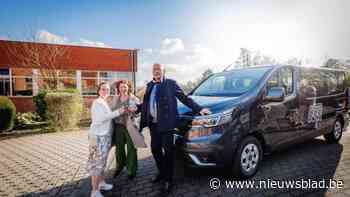 Rotaryclub Mechelen Opsinjoor schenkt busje aan BUSO Sint-Janshof