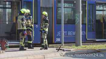 Frau wird mit Benzin übergossen und angezündet