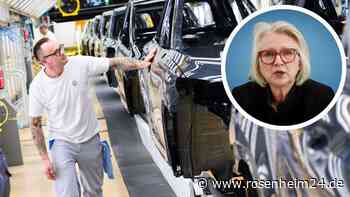 Wirtschaftsweise fordert, Deutsche sollen mehr arbeiten: Was ein Feiertag weniger wirklich bringen würde