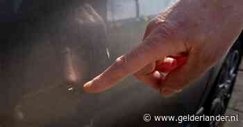 ‘Terrorzwaan’ zorgt voor commotie in nieuwbouwwijk en daar hebben buurtbewoners nu zelf iets op bedacht