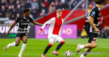 LIVE eredivisie | Johan Cruijff Arena valt stil: AZ scoort vlak nadat Taylor paal raakt voor Ajax