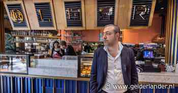 Ondernemers moeten deuren sluiten na aanslagen: ‘Tegenwoordig kan iedereen een cobra voor je deur leggen’