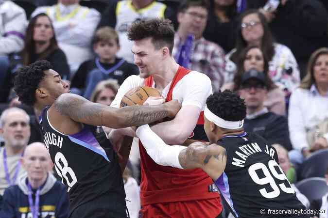 Toronto Raptors sign centre Castleton to second 10-day contract with NBA club