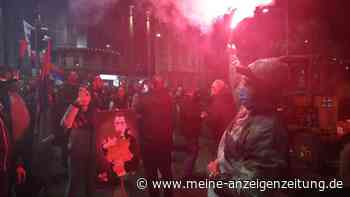 Waffe eingesetzt? Schwere Vorwürfe überschatten Massenproteste in Serbien