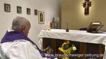 Erstes Bild seit Wochen: Papst Franziskus zeigt sich in Klinik