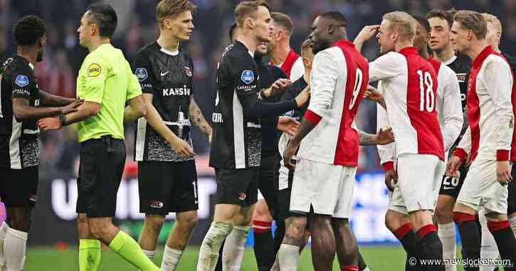 Woedend AZ voelt zich bestolen tegen Ajax: ‘Scheidsrechter heeft al sorry gezegd’