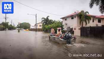 'Never should've let anyone build here': Qld government developed flood plain