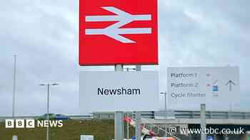 Delayed third station opens on new railway line