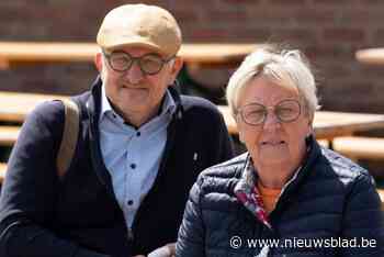 Benny (65) ziet zijn vrouw langzaam aftakelen na diagnose van alzheimer: “Martine weet al twee jaar niet meer dat ik haar man ben”