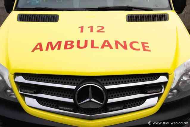 Bromfietser gewond na aanrijding door 75-jarige man