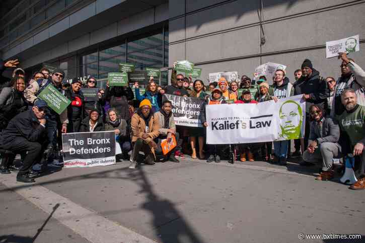 Protesters rally outside Bronx courthouse against Hochul’s proposed changes to discovery reform law