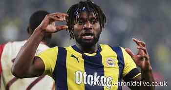 Allan Saint-Maximin shows true Newcastle United colours with one-word Alexander Isak message