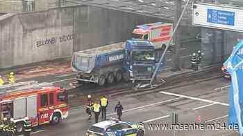Mittlerer Ring in München nach Unfall teilweise gesperrt