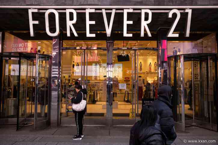 Forever 21 files for bankruptcy and will close all US locations