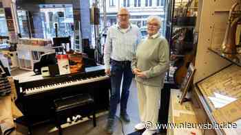 Muziekhandel Van Sas bestaat 140 jaar: “Van piano’s en violen tot zen-instrumenten, je vindt het hier allemaal”