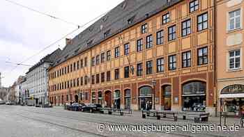 Essen statt Bücher: Zieht ein neuer Gastro-Betrieb in das Fuggerpalais in der Maxstraße?