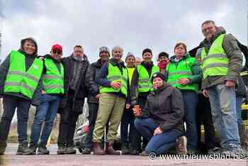 Zwerfvuilactie van Mooimakers-vrijwilligers in Herhout leidt tot 47 volle vuilzakken afval