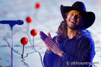 Warren Zeiders Adds a Big Batch of New 2025 Tour Dates